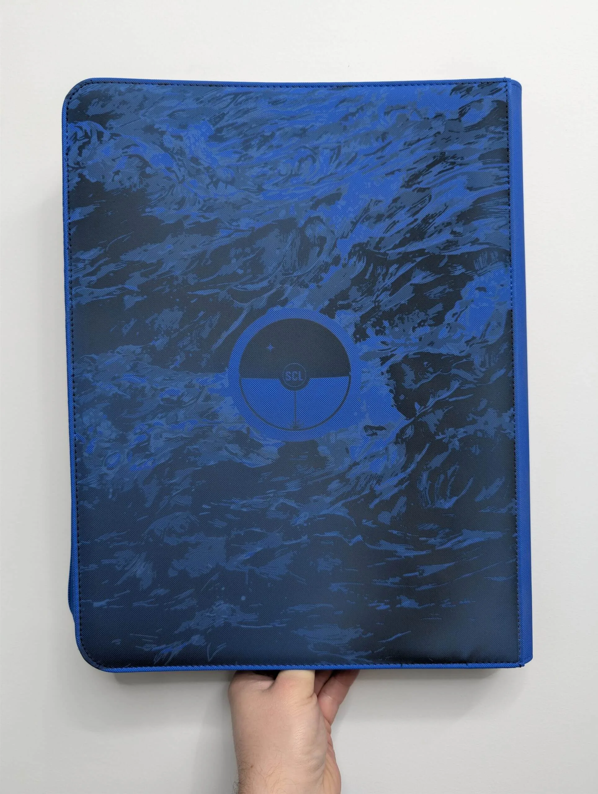 Binder Pokémon arrière gravé laser édition collector gravé