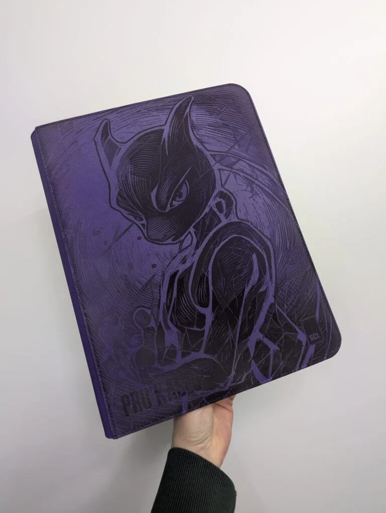 Binder Binder Pokémon Mewtwo – Édition Collector Violet gravé laser