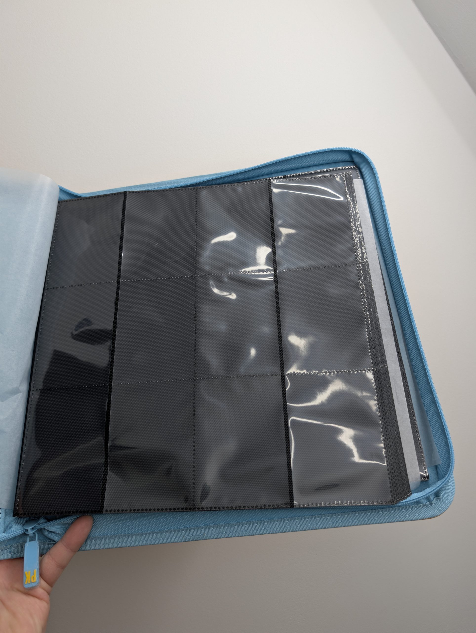 Binder Pokémon ME2.5 (Héros Transcendants) – Édition Collector Jaune & Turquoise – Image 3