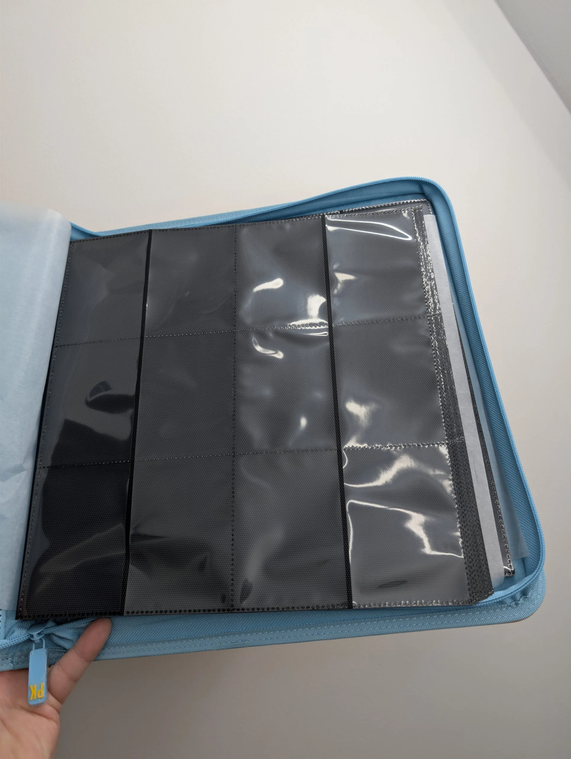 Binder Pokémon ME2.5 (Héros Transcendants) – Édition Collector Jaune & Turquoise – Image 3